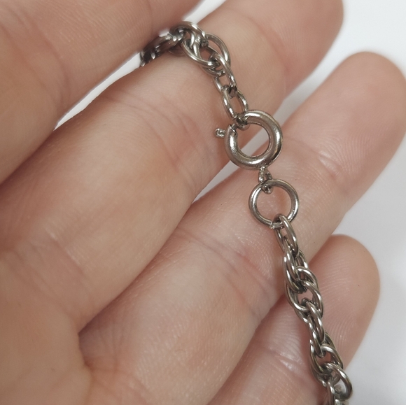 Vintage Faux Turquoise & Silver Point Flower Petal Pendant Necklace - Picture 7 of 10